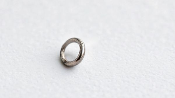 Les avantages des piercings en acier 316L : style et confort